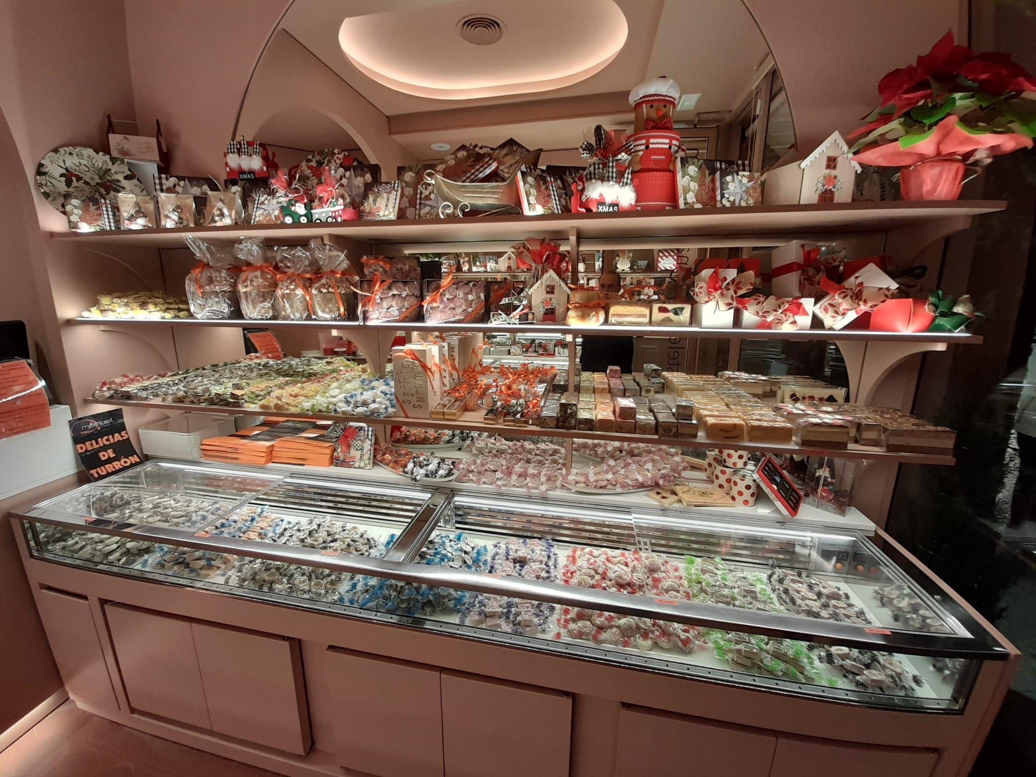 Pasteleria don manuel (Entrada plaza campuzano)