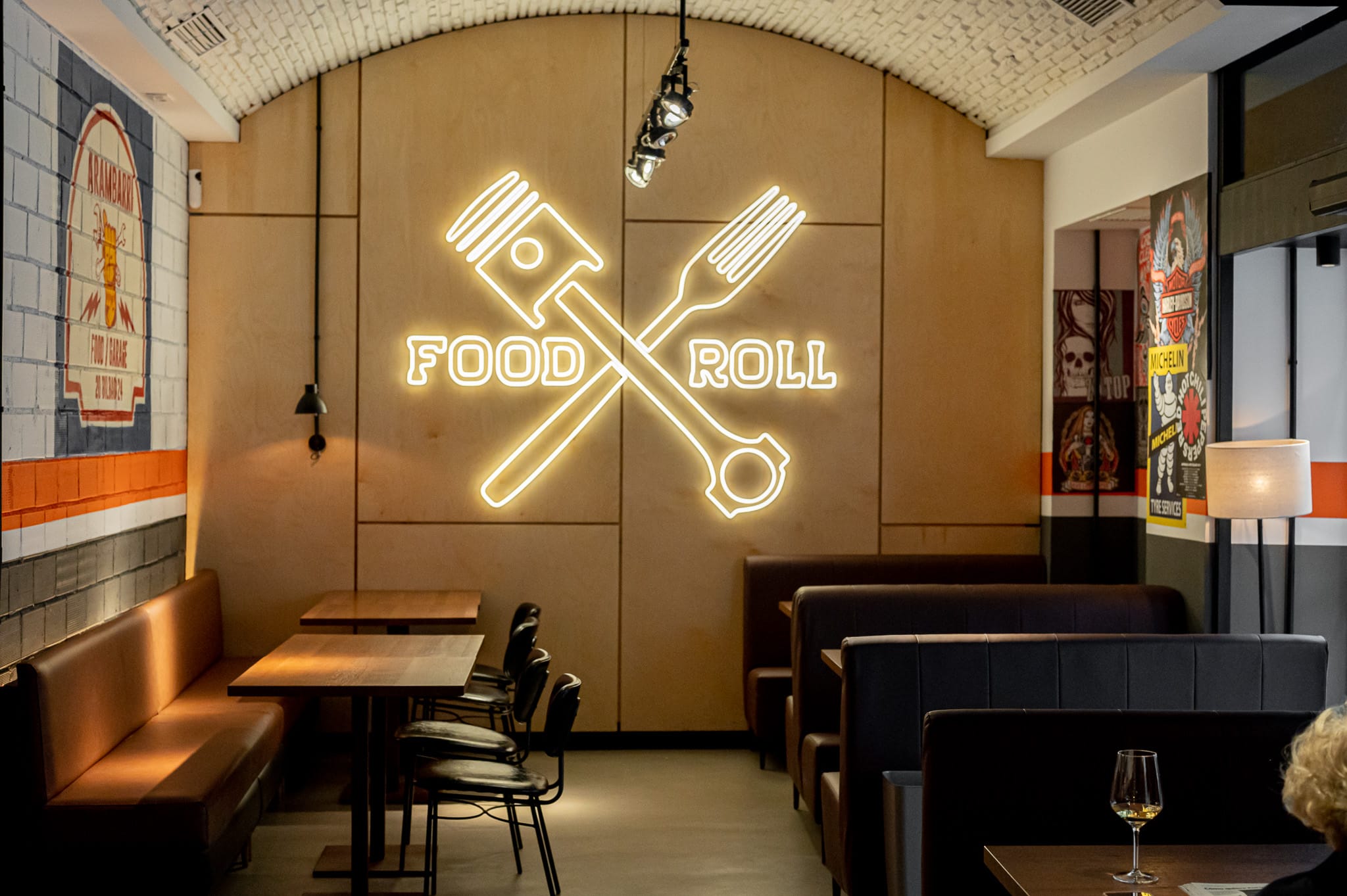 ARAMBARRI FOOD AND ROLL